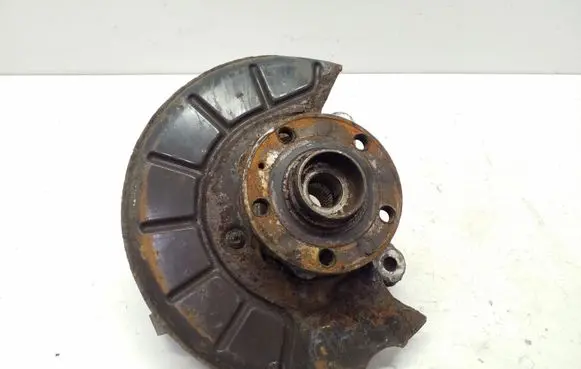 Volkswagen PASSAT B7 Front wheel hub
