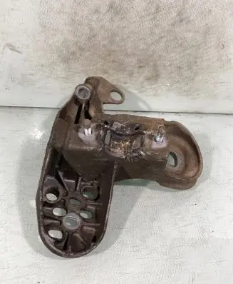 Audi A6 S6 C5 4B Engine mounting bracket 4b0199351b