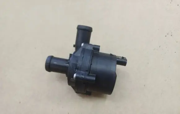 Volkswagen Golf VII Electric auxiliary coolant/water pump 5q0965567b