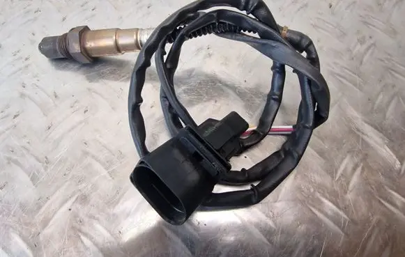 Audi A8 S8 D3 4E Lambda probe sensor 077906265AC