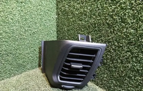 Dash center air vent grill