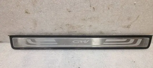 Honda CR-V Front sill trim cover 84202SWAA012M1