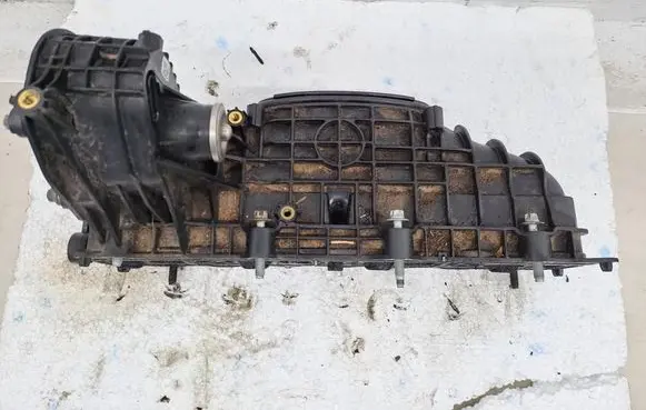 Mercedes-Benz C W205 Intake manifold A6510905737