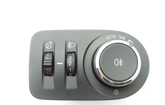 Mitsubishi Pajero Fog light switch 39050762
