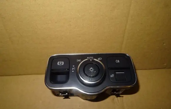 Mercedes-Benz GLA H247 Light switch A2479052902