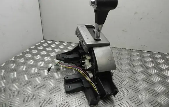 Nissan Navara D40 Gear shifter/selector 07Y29 T7186