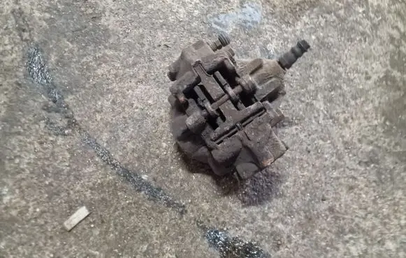Mercedes-Benz CLC CL203 Rear brake caliper