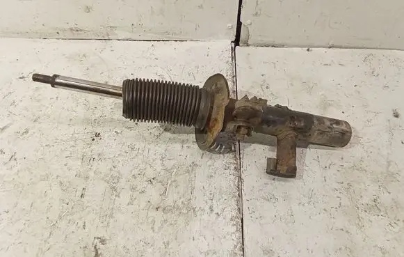 Volkswagen PASSAT CC Front shock absorber/damper