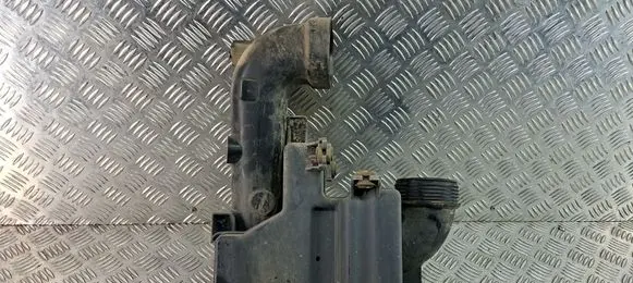 Hyundai i40 Intake resonator 282203Z300