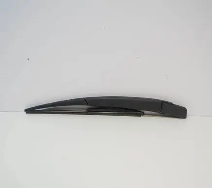 Nissan Juke I F15 Rear wiper blade arm 80019327