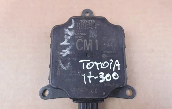 Toyota Camry VIII XV70 Blind spot module 8816233120