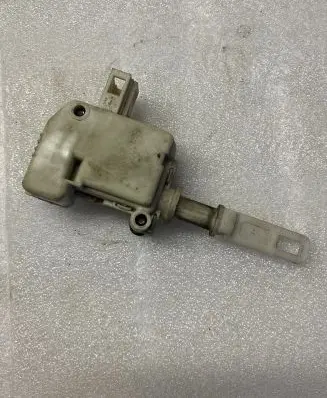 Seat Alhambra (Mk1) Central locking motor 7M0862159