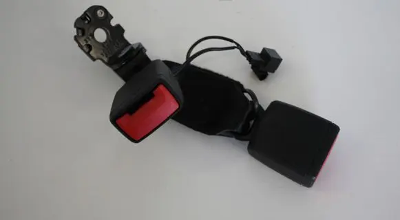 Audi A4 S4 B9 Middle seatbelt buckle (rear) 8W0857739D