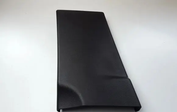(B) pillar trim (bottom)