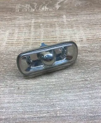 Audi A6 S6 C5 4B Front fender indicator light 8E0949127
