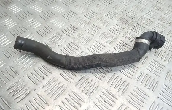 BMW 1 E81 E87 Engine coolant pipe/hose 6928591