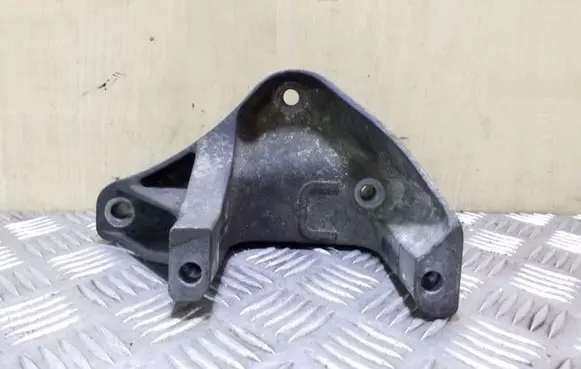 Peugeot 508 Gearbox mounting bracket 2600132 326C27H