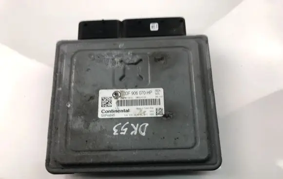 Skoda Fabia Mk1 (6Y) Engine control unit/module ECU 03F906070HP