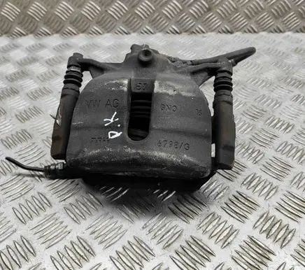 Volkswagen Tiguan Front brake caliper 8V0615123D