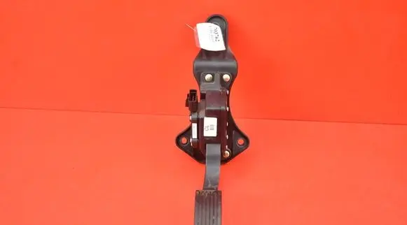 Hyundai Santa Fe Accelerator throttle pedal 0073A-2B100
