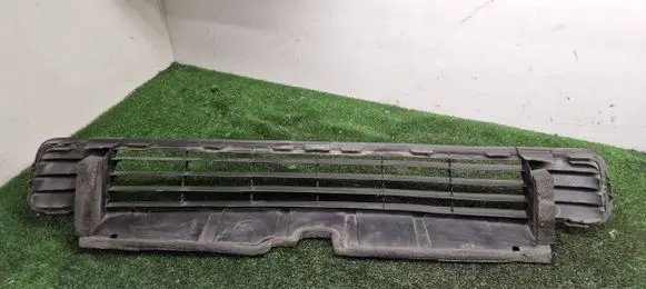 Toyota Avensis T270 Front grill 53112