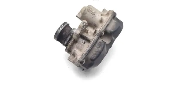 Mercedes-Benz Vito Viano W447 EGR valve A6220106400 100010843R