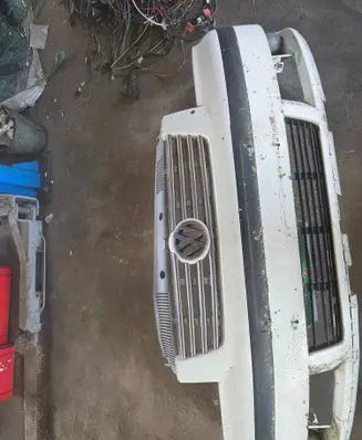 Volkswagen Sharan Front bumper