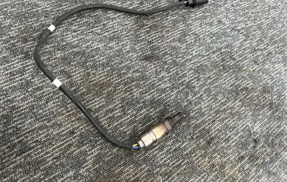 Volkswagen Golf VII Lambda probe sensor 04L906262A