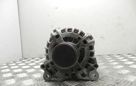 Skoda Fabia Mk3 (NJ) Generator/alternator 04E903015A