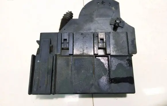 Opel Zafira A Fuse box set 09131668