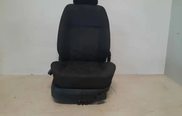 Volkswagen Golf IV Front passenger seat 1j4881106