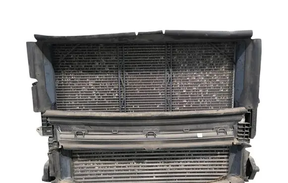 Volvo XC90 Radiator set 30668647 31686414 31353798