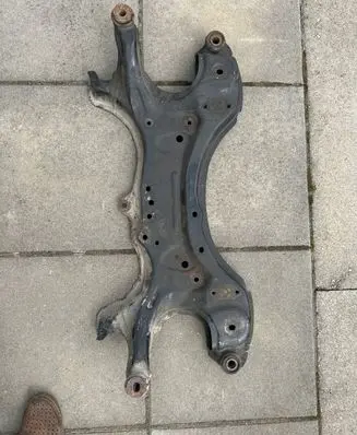 Toyota Avensis T250 Front subframe