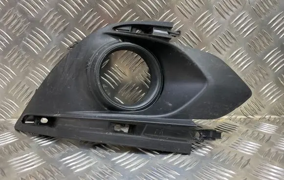 Mitsubishi Space Star Front fog light trim/grill