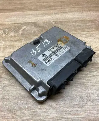 Volkswagen PASSAT B6 Engine control unit/module ECU 038906018FS 0281010171