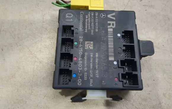 Mercedes-Benz C W204 Door control unit/module A2129006518 A2129027706 A2129011705