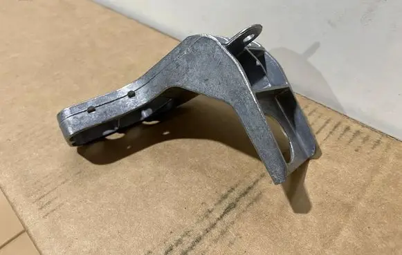 Mercedes-Benz GLC C254 Headlight/headlamp mounting bracket A2546208901