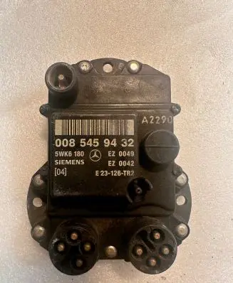 Mercedes-Benz E W124 Ignition amplifier control unit 0085459432 A0085459432