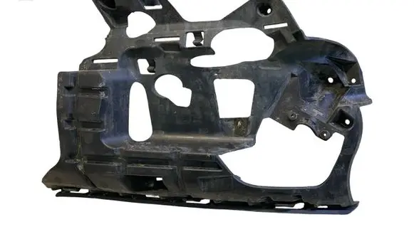 Volvo V60 Front bumper mounting bracket 31323841