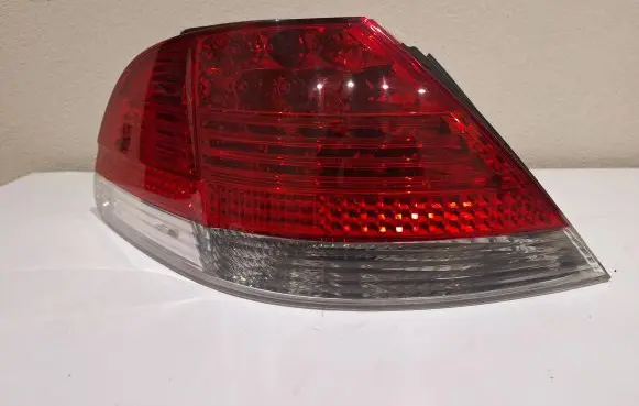BMW 7 E65 E66 Rear/tail lights 6937236