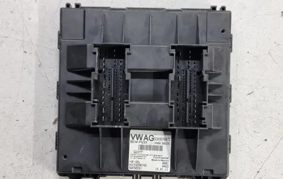 Volkswagen Jetta VI Comfort/convenience module 5C0937087C 5WK49114