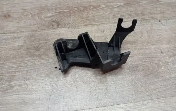 Volvo V70 Other engine bay part 8G9N7474AD