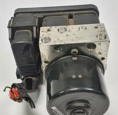 Volvo C70 ABS Pump 30742665AA