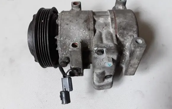 Hyundai i20 (PB PBT) Air conditioning (A/C) compressor (pump) DV080149