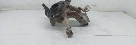 Skoda Fabia Mk1 (6Y) Front wheel hub spindle knuckle