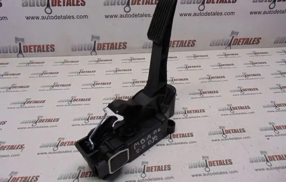 Mercedes-Benz A W169 Accelerator throttle pedal A1693000204