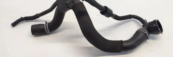 Engine coolant pipe/hose