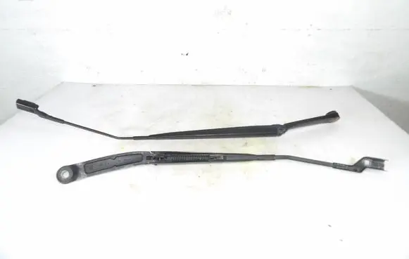 Fiat Tipo Front wiper blade arm 51984453