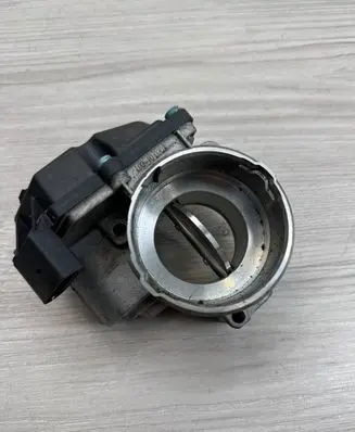 Volkswagen PASSAT B6 Throttle valve L03100202 556153 ECCE22