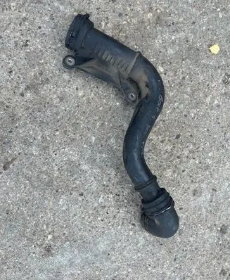 Volkswagen Golf V Intercooler hose/pipe